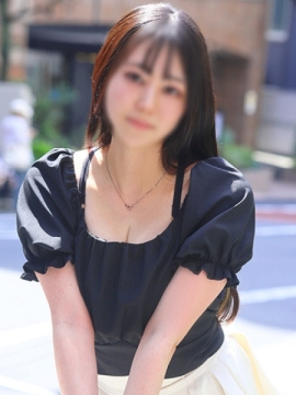 三浦やすは