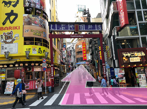 ④しばらく道なりに歩き渋谷百軒店商店街の門が見えたら右に